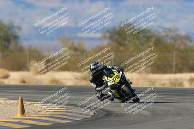 media/Jan-10-2025-CVMA Friday Practice (Fri) [[489e0da257]]/Group 4 and Trackday/Session 5 (Turn 7)/